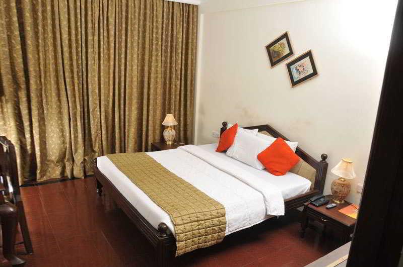 Simsan Hotel Chennai Eksteriør billede